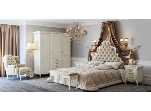 Кровать с мягким изголовьем 160*200