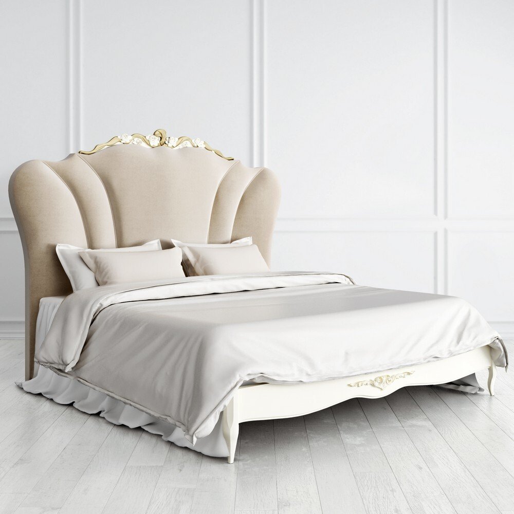Кровать с мягким изголовьем 180*200