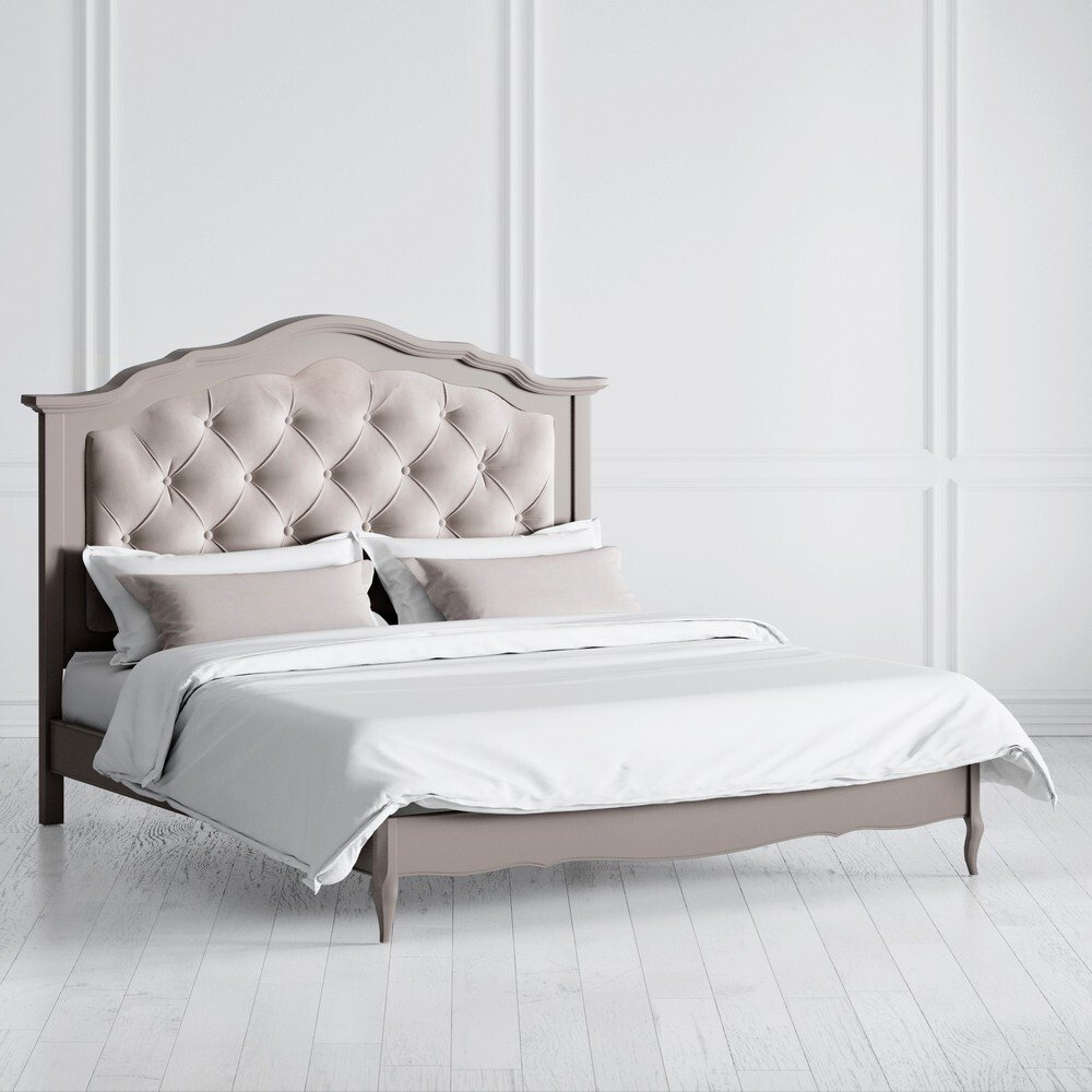 Кровать с мягким изголовьем 180*200