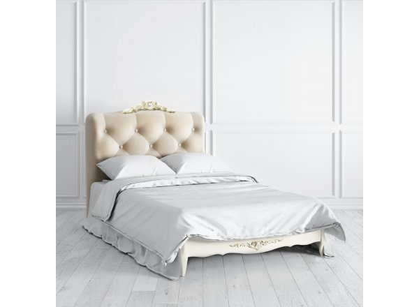 Кровать с мягким изголовьем 120*200
