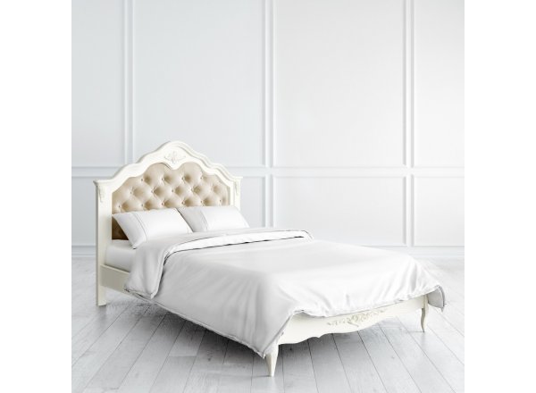 Кровать с мягким изголовьем 120*200