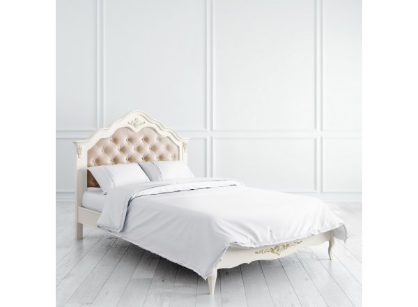 Кровать с мягким изголовьем 120*200