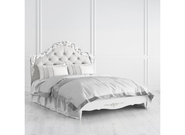 Кровать с мягким изголовьем 140*200