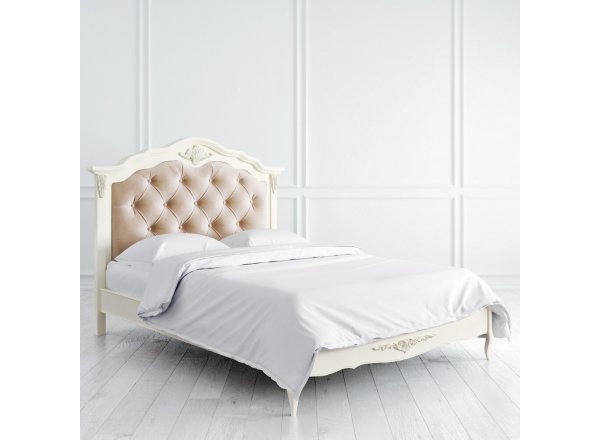 Кровать с мягким изголовьем 140*200