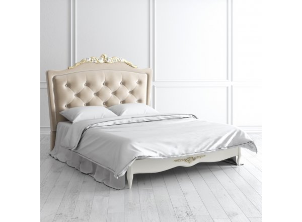 Кровать с мягким изголовьем 160*200