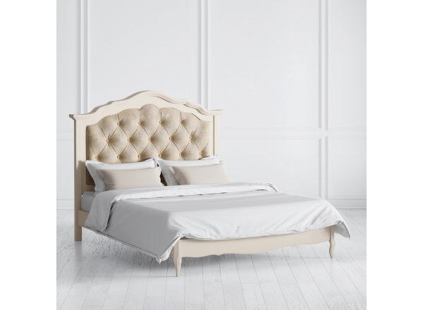 Кровать с мягким изголовьем 160*200