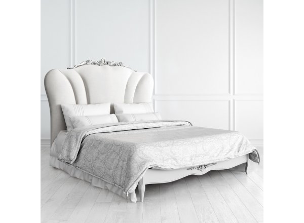 Кровать с мягким изголовьем 160*200