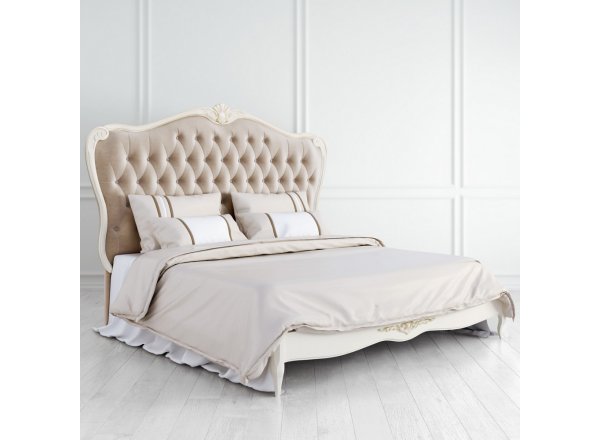 Кровать с мягким изголовьем 180*200