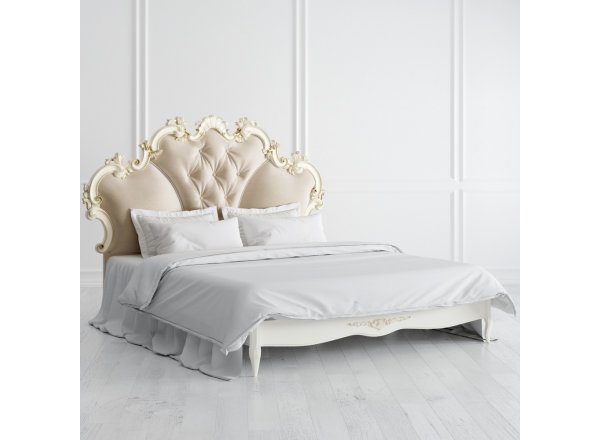Кровать с мягким изголовьем 180*200