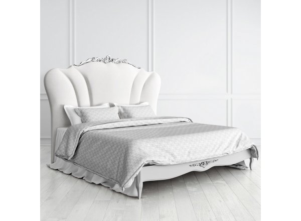 Кровать с мягким изголовьем 180*200