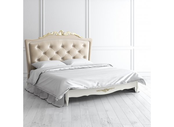 Кровать с мягким изголовьем 180*200