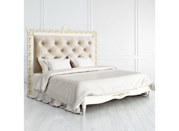 Кровать с мягким изголовьем 180*200