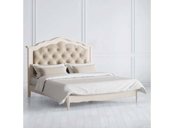 Кровать с мягким изголовьем 180*200
