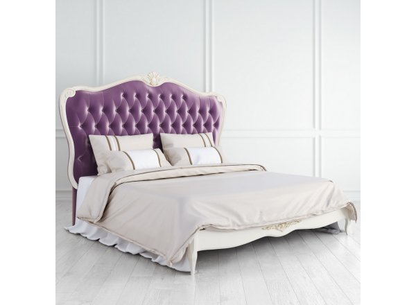 Кровать с мягким изголовьем 180*200