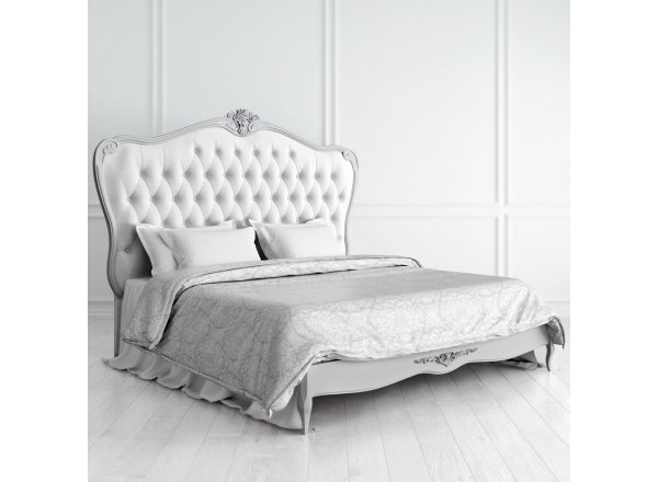 Кровать с мягким изголовьем 180*200
